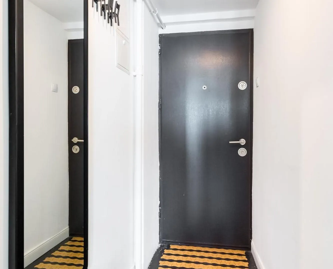 Apartment Elegant Urban Studio - Heart Of Calea Victoriei Bucharest Romania