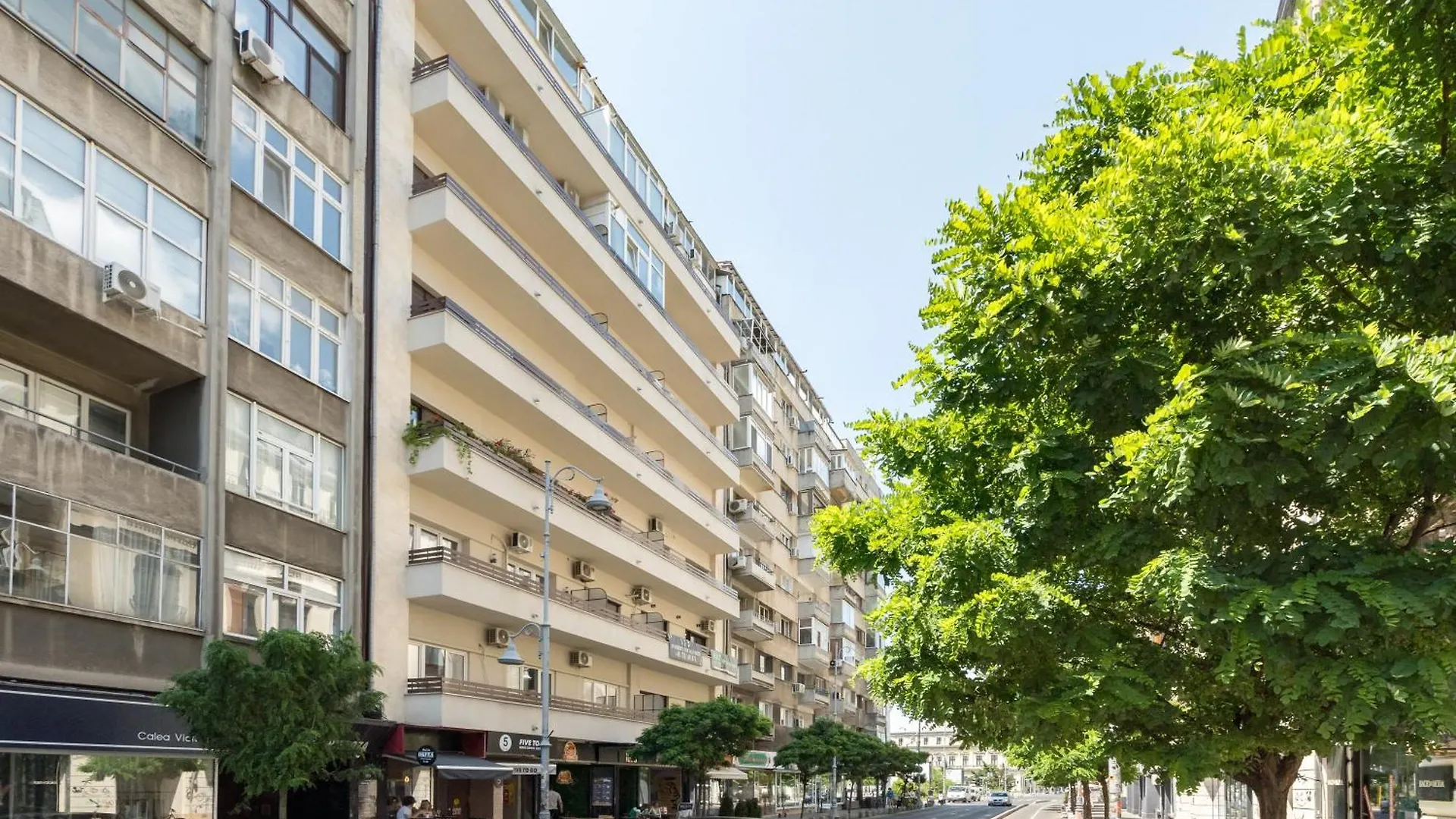 Apartment Elegant Urban Studio - Heart Of Calea Victoriei Bucharest Romania