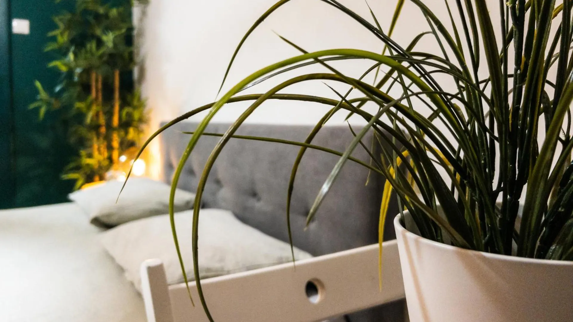 Apartment Elegant Urban Studio - Heart Of Calea Victoriei Bucharest
