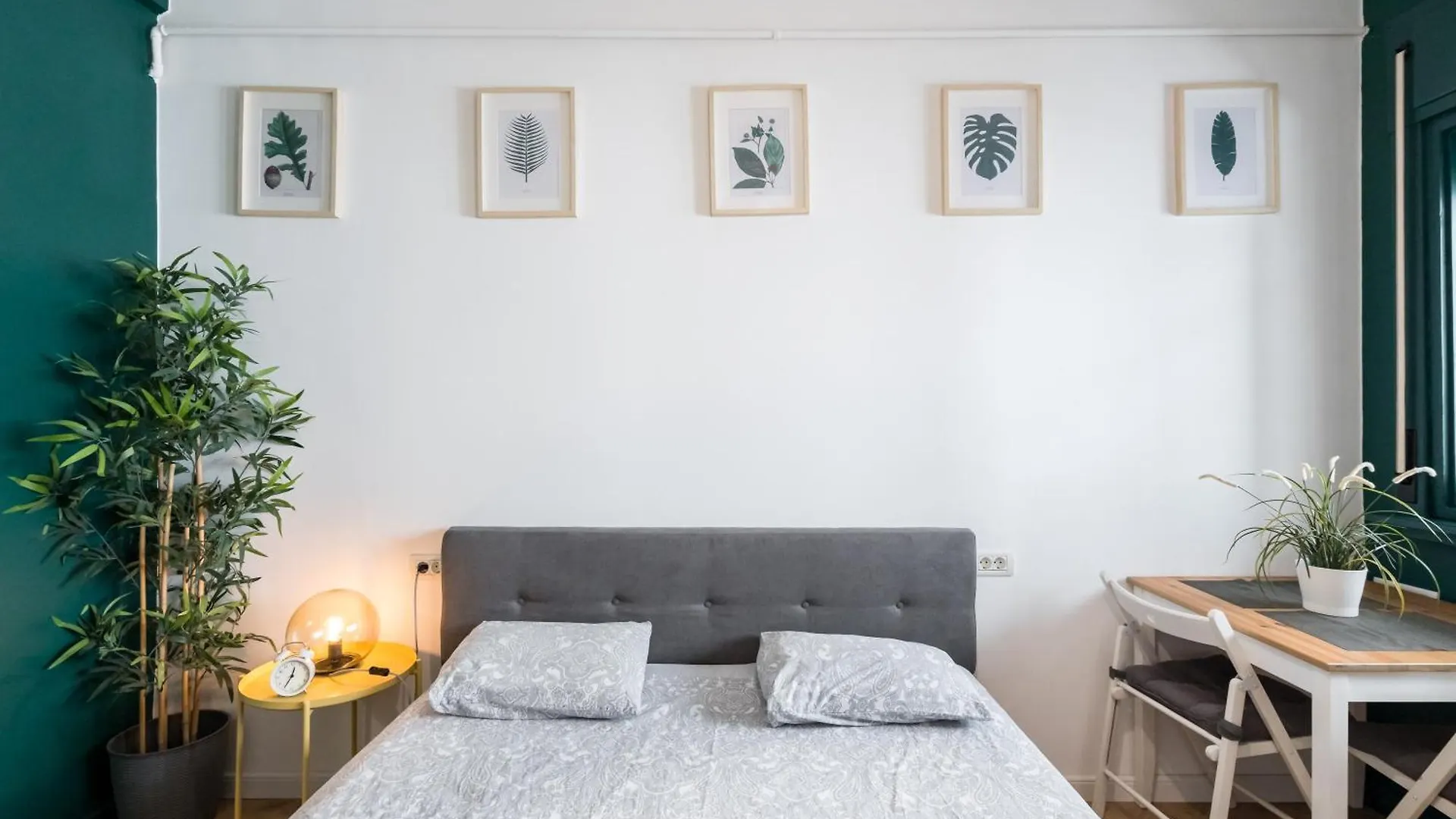 Elegant Urban Studio - Heart Of Calea Victoriei Boekarest 0*,
