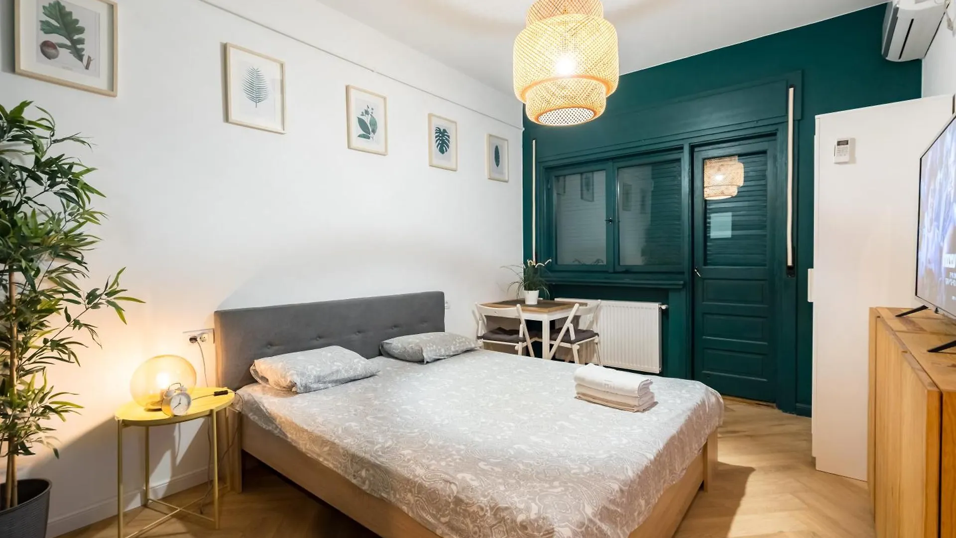 Elegant Urban Studio - Heart Of Calea Victoriei Boekarest 0*,  Roemenië